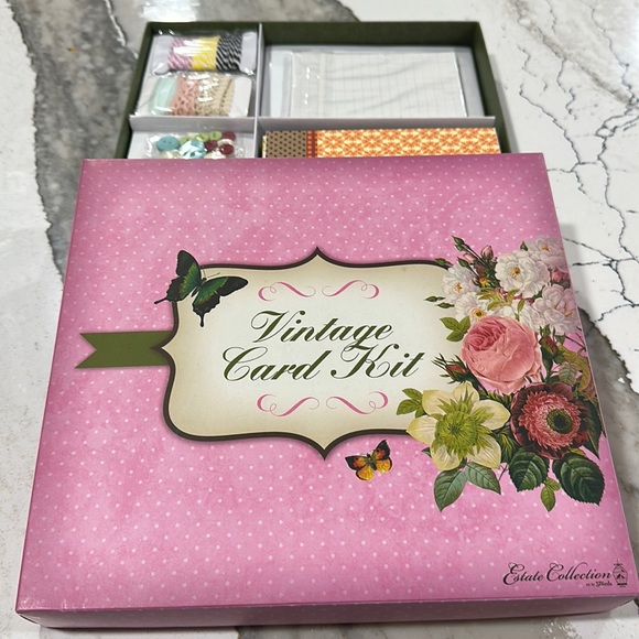 3 Birds Estate Collection Vintage Card Kit - Picture 1 of 5